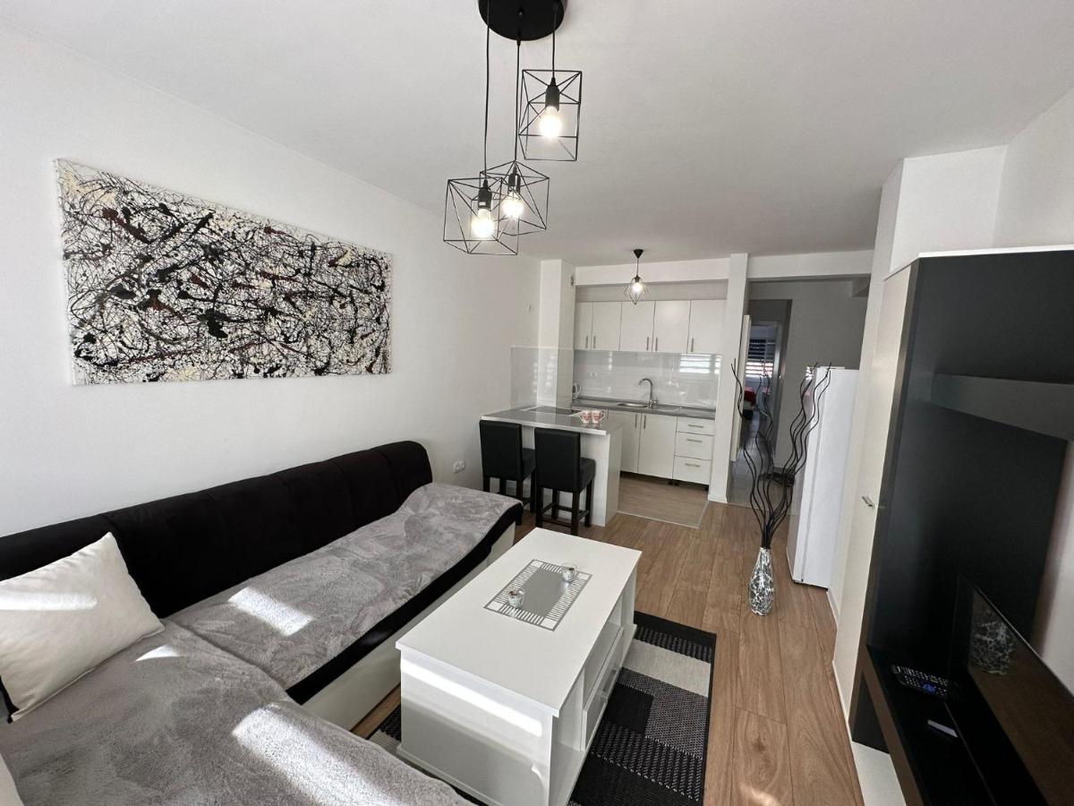Stan Na Dan Mici Apartment Brcko Exterior photo